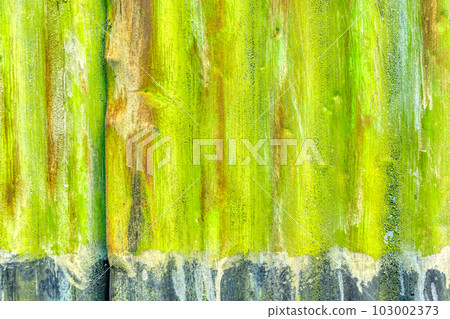 Exterior wall of galvanized steel with peeling paint, Tokyo 103002373