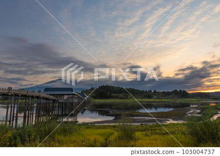 Aomori Tsuru no Maibashi 103004737