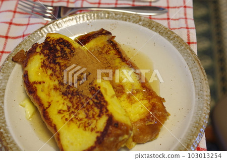 buttery french toast 103013254