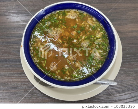Biria（燉山羊肉），一道傳統的墨西哥菜 103025350