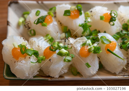 烤乾平壽司～紅葉泥和蔥柚子～ 103027196