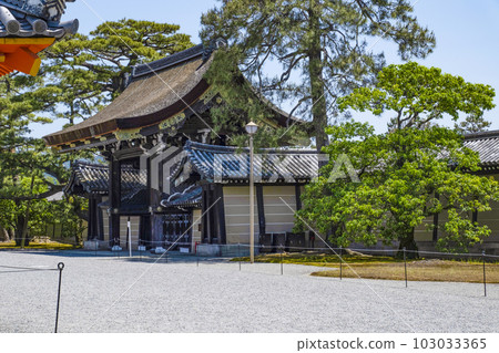 京都御所（2023 年春）健禮門 103033365