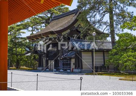 京都御所（2023 年春）健禮門 103033366