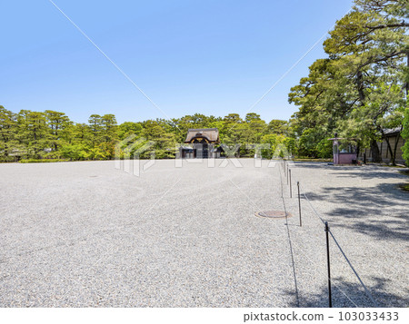 京都御所（2023 年春）兼順門 103033433