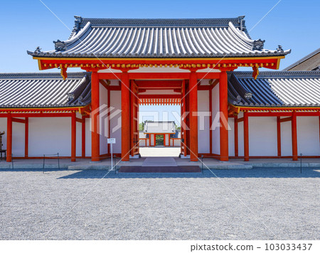 京都御所（2023 年春季）Nikamon Gate 103033437