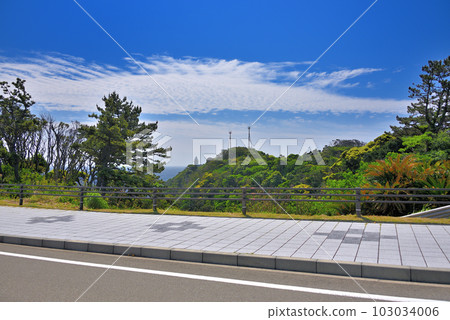 伊豆半島、南伊豆、色崎海洋公園、從停車場眺望燈塔、靜岡縣南伊豆町 伊豆半島、南伊豆、色崎海洋公園、從停車場眺望燈塔、靜岡縣南伊豆町 103034006