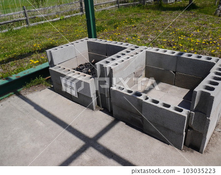 燒烤木炭堆 103035223