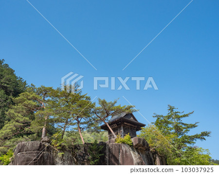 [長野] Nezame no Toko no Urashimado 103037925