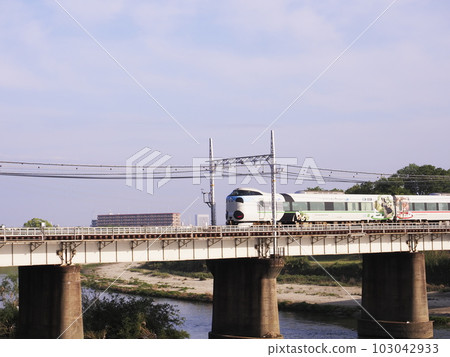 Nankai Train crossing the Yamato River 103042933