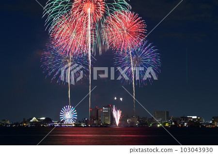 Meito水上飛機藝術煙花 103043930