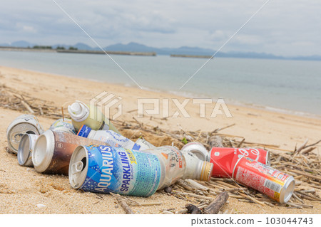 Sea trash149 103044743