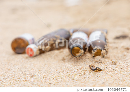 marine litter175 103044771