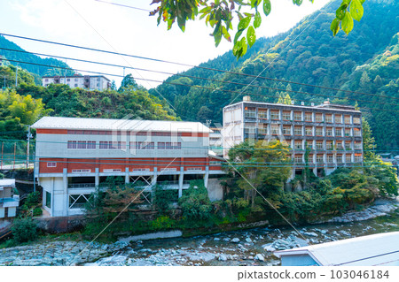 [Closed] Tsurugi Town Komi Elementary School/Ichiu Junior High School 4 Tsurugi Town, Mima District, Tokushima Prefecture 103046184