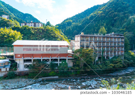 [Closed] Tsurugi Town Komi Elementary School/Ichiu Junior High School 5 Tsurugi Town, Mima District, Tokushima Prefecture 103046185