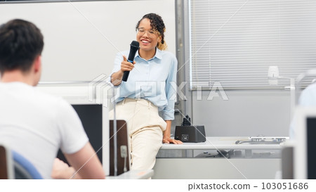 外教課堂教學 103051686