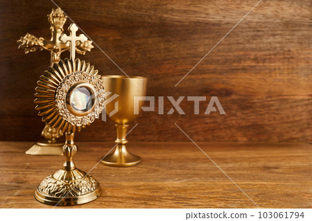 Corpus christi. Ostensory for worship for Catholic church ceremony. Corpus christi. Ostensory for worship for Catholic church ceremony. 103061794