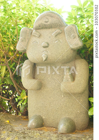 七福神石像,可愛的雙頭毗沙門天 七福神石像,可愛的雙頭毗沙門天 103070382