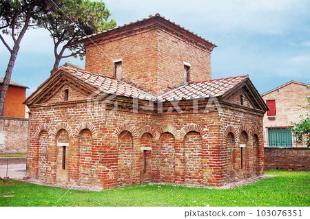 Ravenna Galla Placidia 陵墓_01 103076351