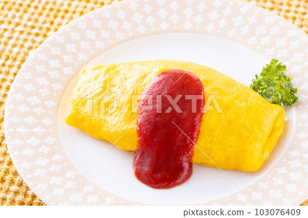 Omelette rice Omelette rice 103076409