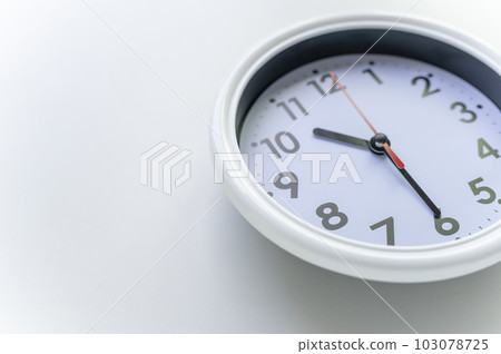 10:30 22:30 10:30 22:30 103078725