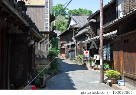 Fukuyama City, Hiroshima Prefecture: Back Alleys of Tomo 103083863