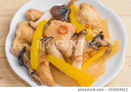marinated chicken and vegetables marinated chicken and vegetables 103084922