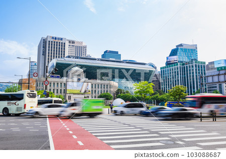 早安首爾廣場首爾圖書館和新首爾市廳 早安首爾廣場首爾圖書館和新首爾市廳 103088687