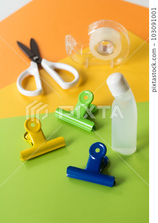 colored paper and tools 103091001