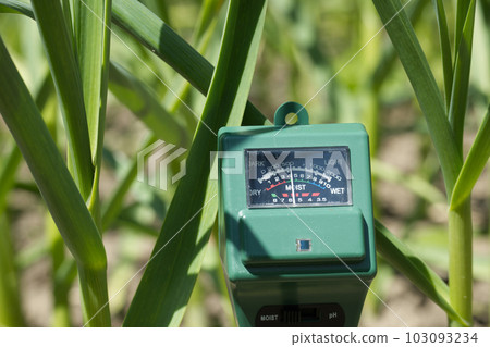 Three way meter PH, light and moisture in the soil 103093234