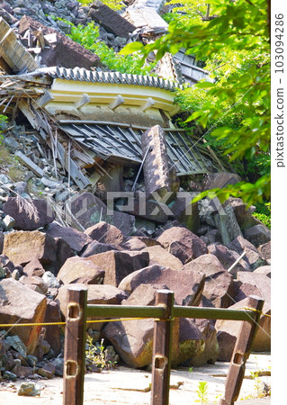 Scenery of Kumamoto Castle undergoing restoration 103094286