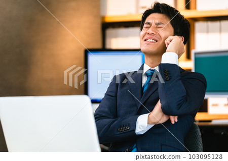 商人因麻煩而震驚 103095128