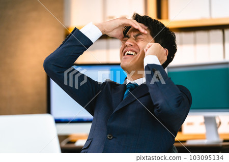 商人因麻煩而震驚 商人因麻煩而震驚 103095134
