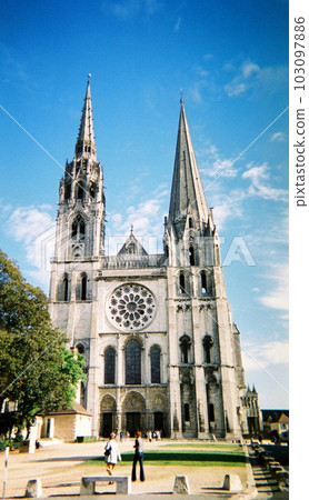 法國沙特爾大教堂 2002 年 10 月 法國沙特爾大教堂 2002 年 10 月 103097886