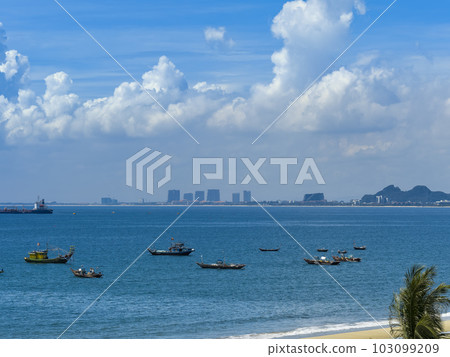峴港，越南 My Khe 海灘與藍色的大海 / My Khe 海灘，峴港 103099209