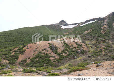 Mt. Adatara in Fukushima prefecture in May 2023 Mt. Adatara in Fukushima prefecture in May 2023 103100574