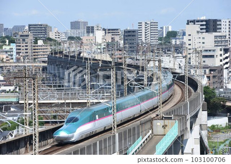 JR East Shinkansen Oji Station north side overhead view from Train View Spot Hotel JR East Shinkansen Oji Station north side overhead view from Train View Spot Hotel 103100706