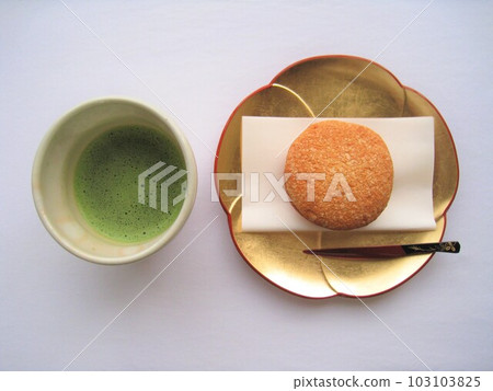 A sweet candy 103103825