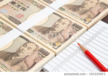 wallet and checklist 103103953