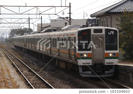 上越線211系列(6節車廂:高崎⇔水上) 上越線211系列(6節車廂:高崎⇔水上) 103104603