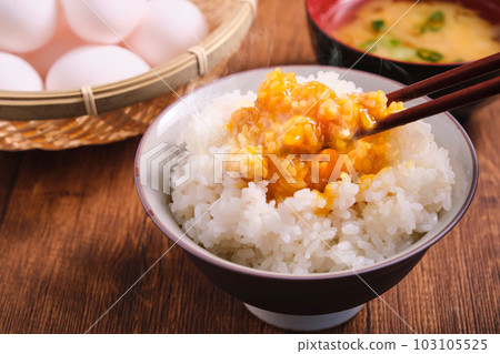 Japanese dining table Egg over rice ~pick up with chopsticks~ 03 103105525
