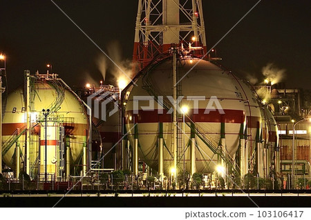 Factory night view in front of Yokkaichi Dome 103106417
