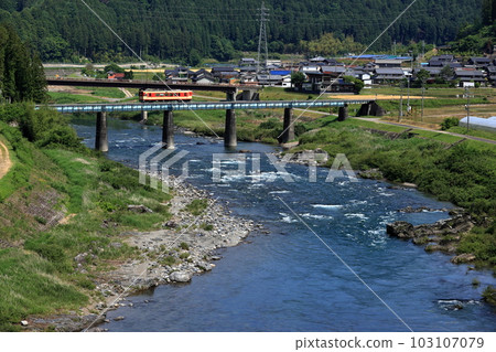 Fresh green Nagara River and Nagara River Railway Fresh green Nagara River and Nagara River Railway 103107079