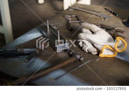 Welding work for stainless steel parts Welding work for stainless steel parts 103117950