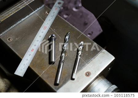 Tools used in lathe processing Tools used in lathe processing 103118575