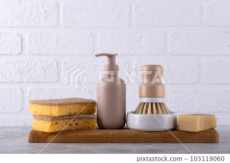 Eco cleaning with bottles, brushes and sponges Eco cleaning with bottles, brushes and sponges 103119060