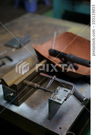 work welding iron work welding iron 103119855