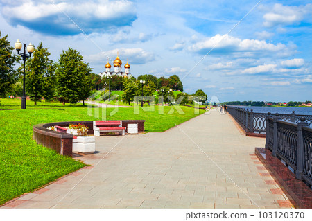 Strelka public park in Yaroslavl, Golden Ring of Russia 103120370
