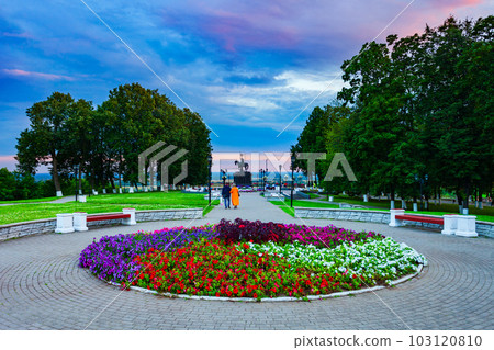 Public park in Vladimir city, Russia 103120810