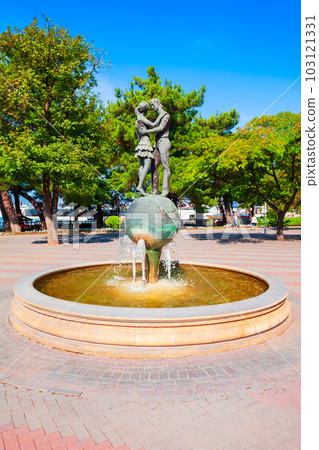 Lovers fountain monument in Gelendzhik Lovers fountain monument in Gelendzhik 103121331
