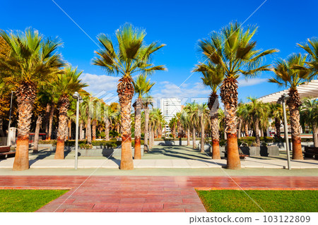 Paseo del Muelle Uno pedestrian promenade in Malaga 103122809